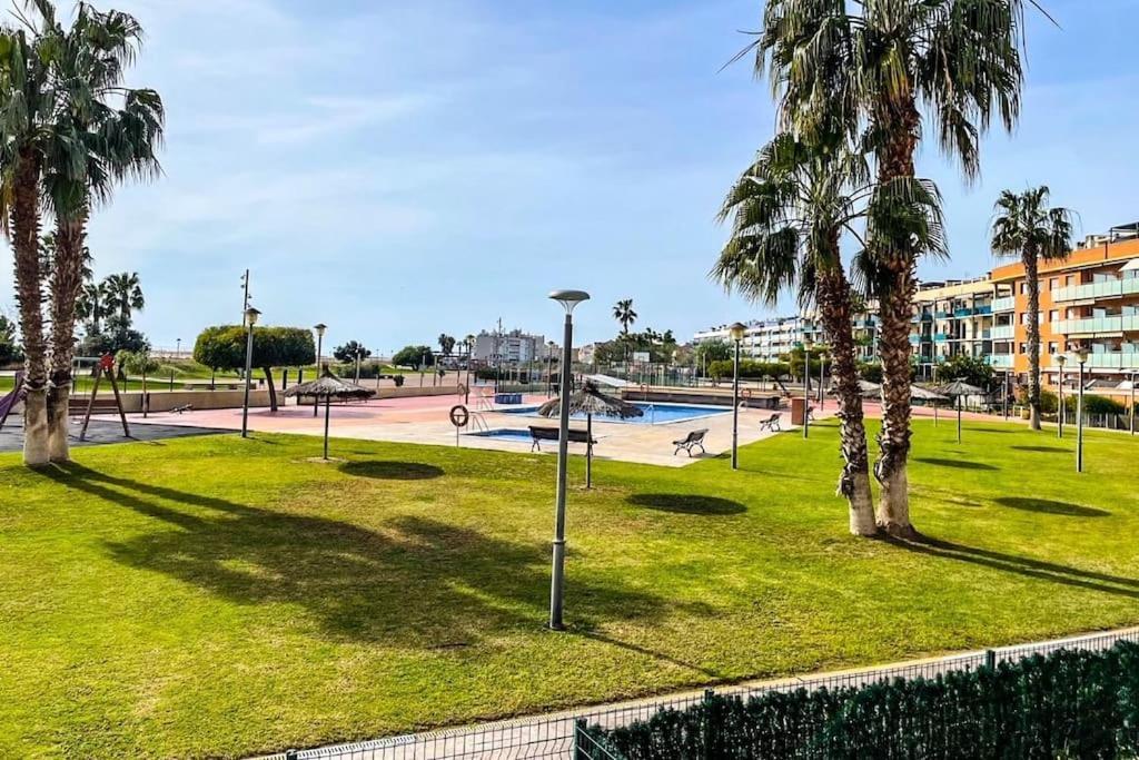 Playa, Piscina, Parking Genial Apartment *