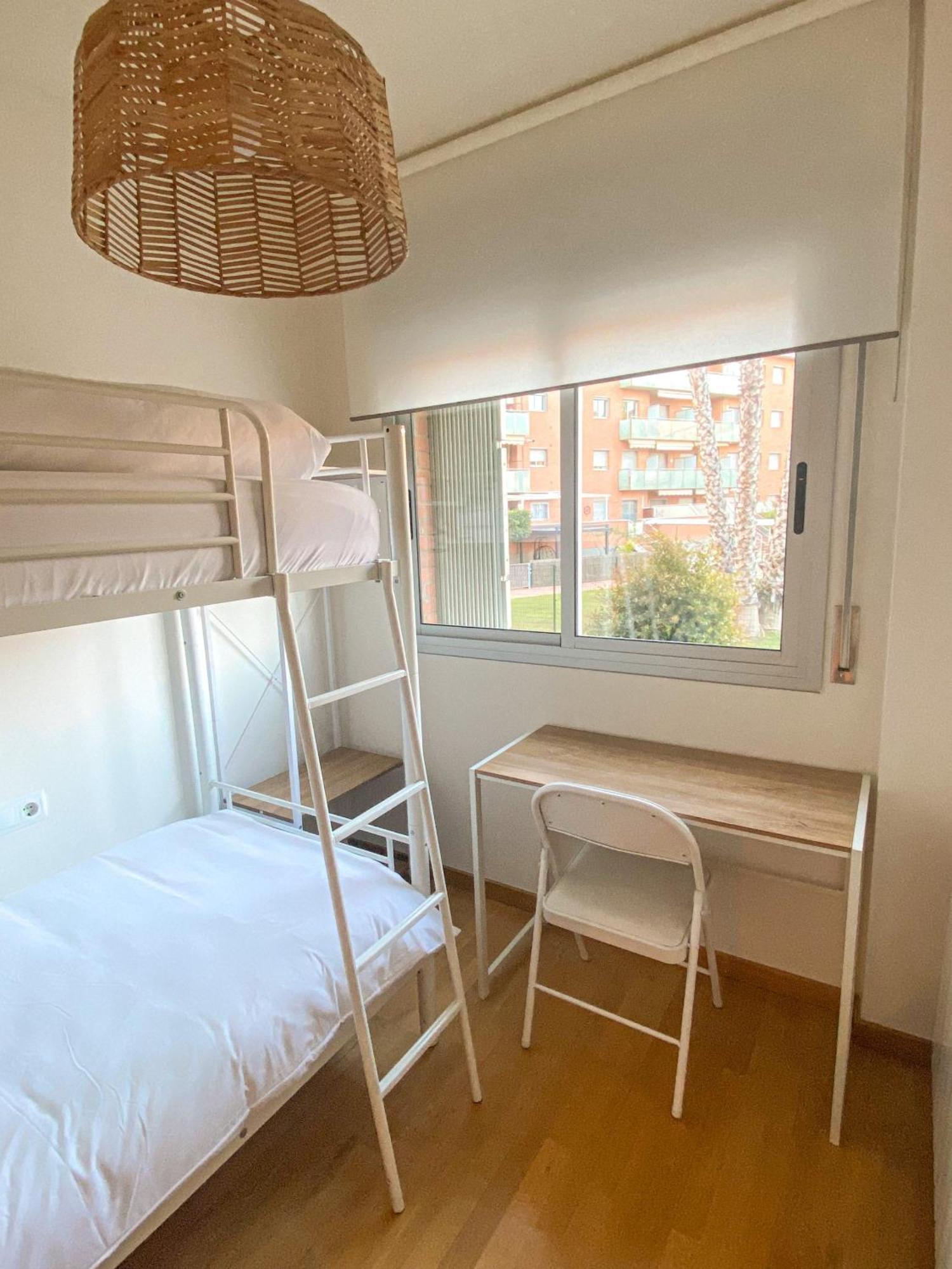 Apartment Playa, Piscina, Parking Genial Cubelles