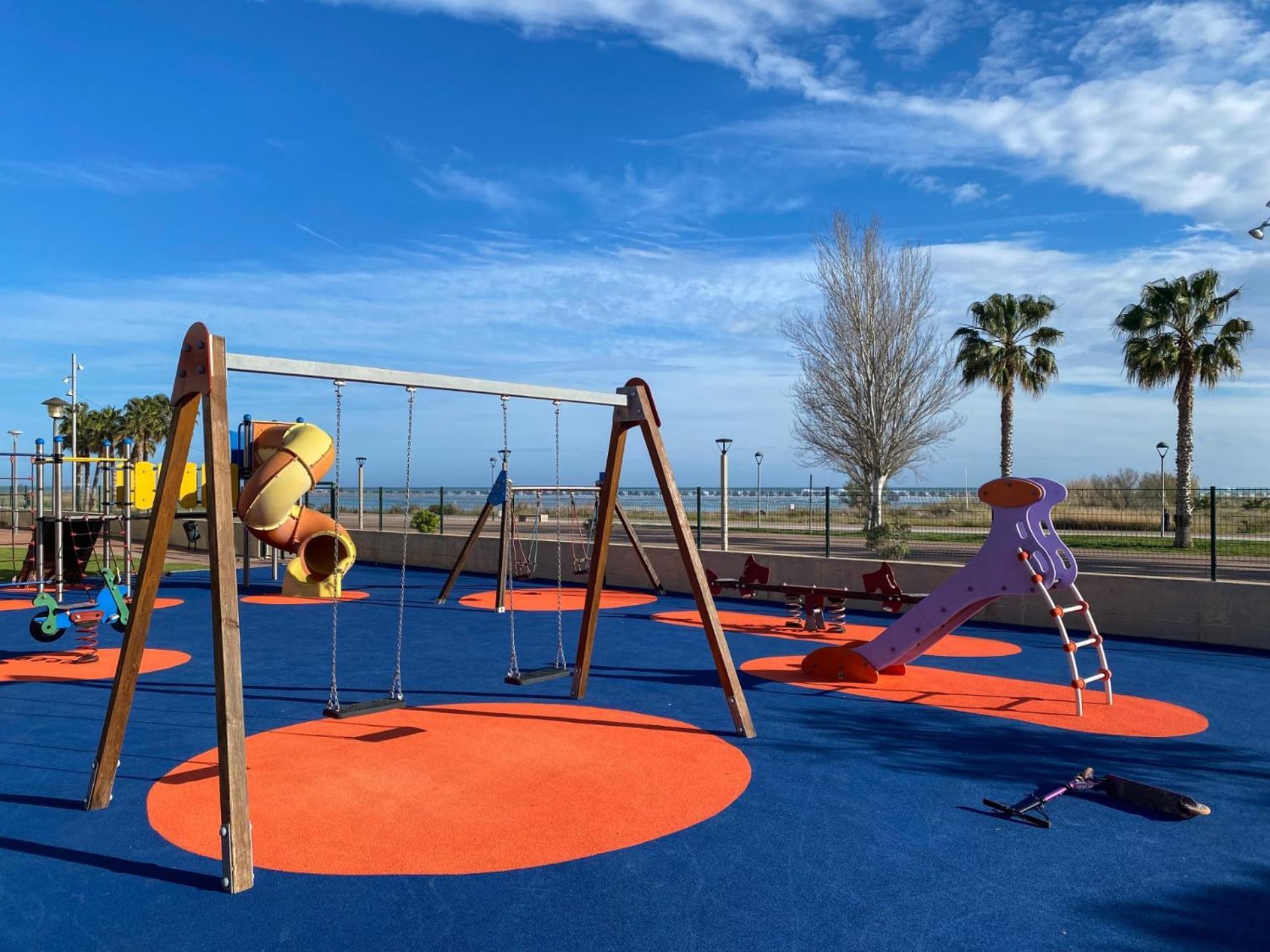 Apartament Playa, Piscina, Parking Genial